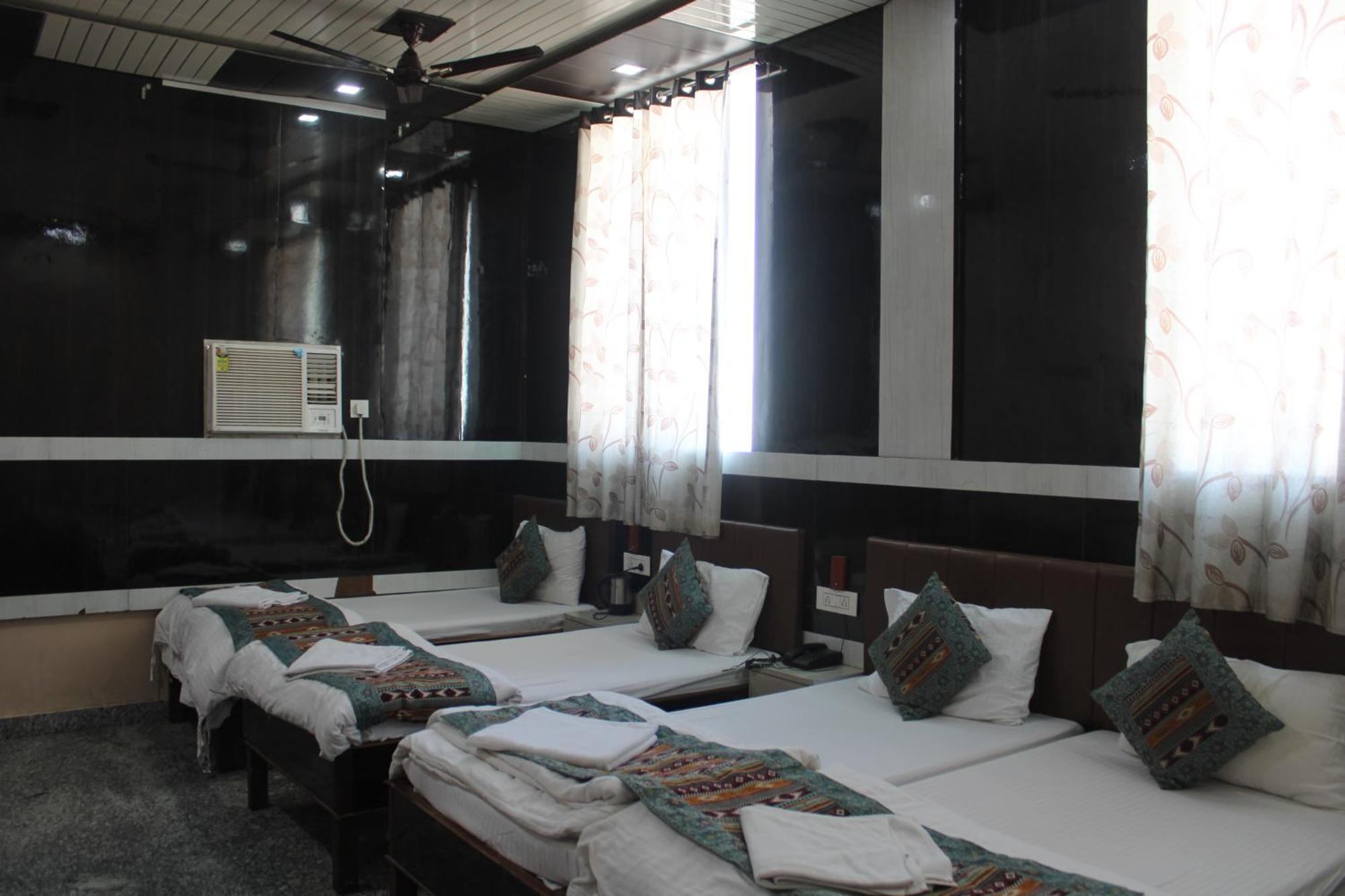 Hotel Singh Residency Varanasi Exterior photo